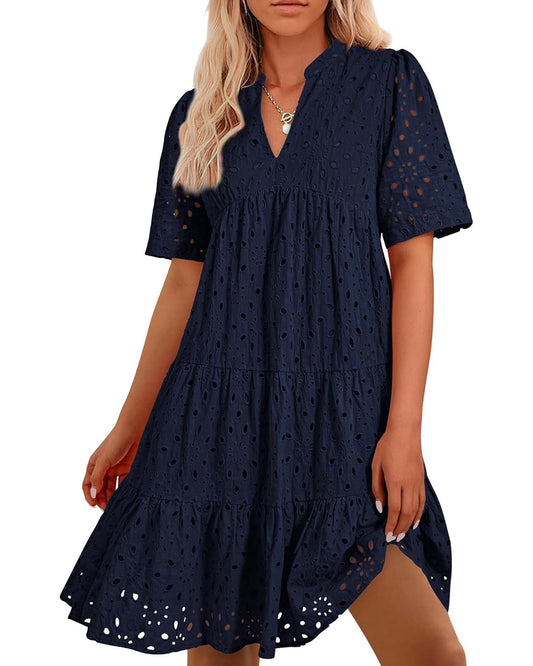 Elegant, ihålig spetsklänning med volanger och casual look för kvinnor