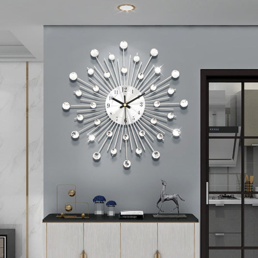 🕰️ Kreativ väggklocka i strass – Tyst, minimalistisk lyx för vardagsrum, matsal och entré! 💎🏡